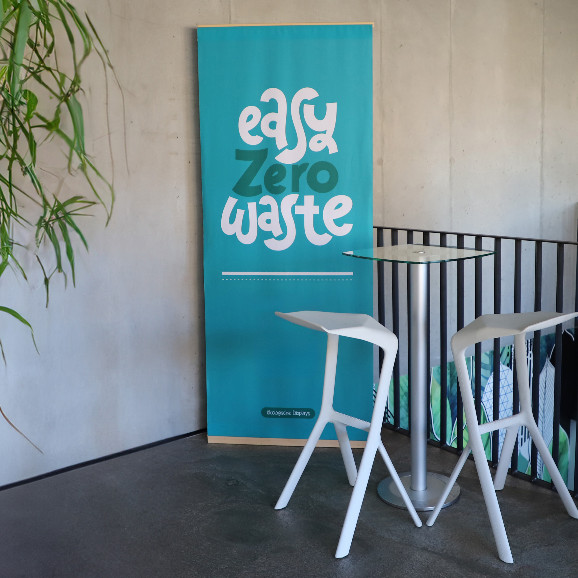 WoodStand L-Display aus Vollholz